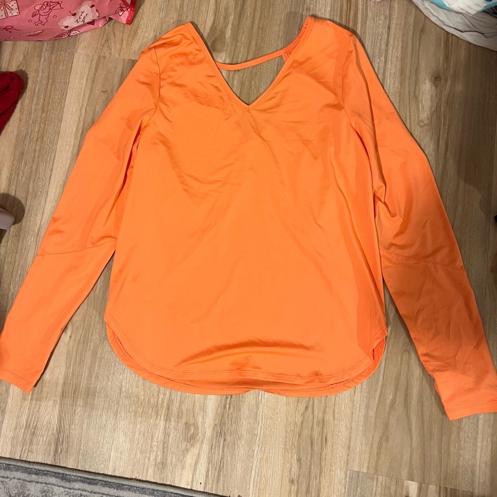 Peach/Orange Athletic V-Neck Women's Top